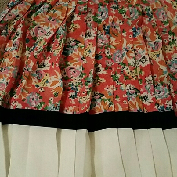 NWOT Pim + Larkin Floral pleated Skirt - Picture 2 of 5